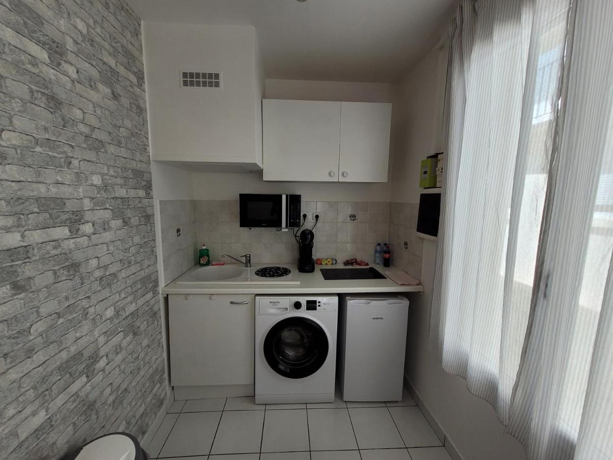 Appartement Spacieux 28M2 Avec Chambre Separee Issy-les-Moulineaux Ngoại thất bức ảnh