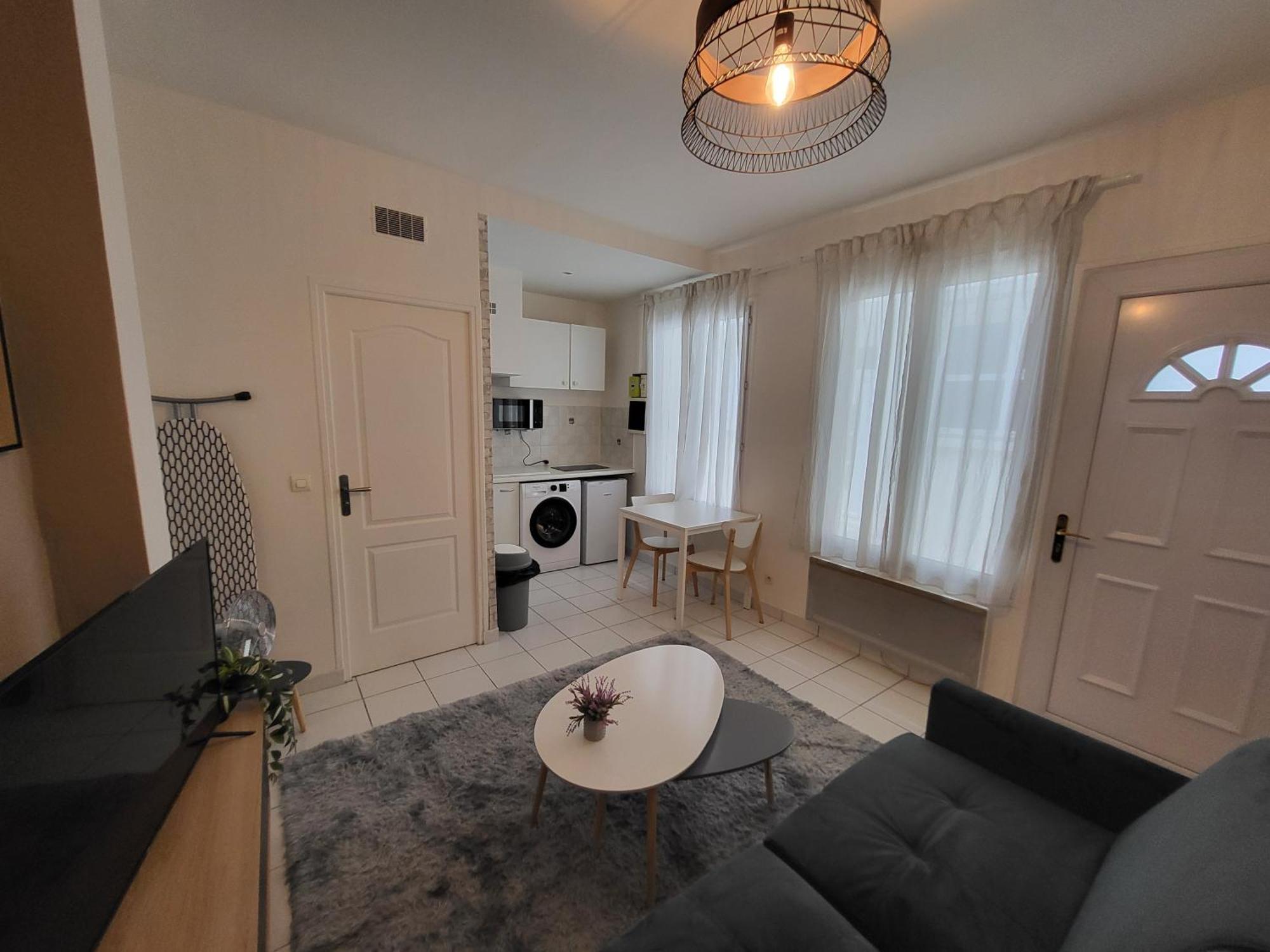 Appartement Spacieux 28M2 Avec Chambre Separee Issy-les-Moulineaux Ngoại thất bức ảnh